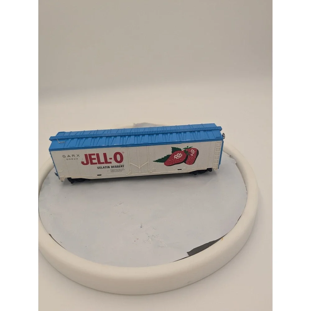 Jell-O Gelatin Dessert‎ HO Scale Boxcar GARX 50823 White Blue Strawberry Train